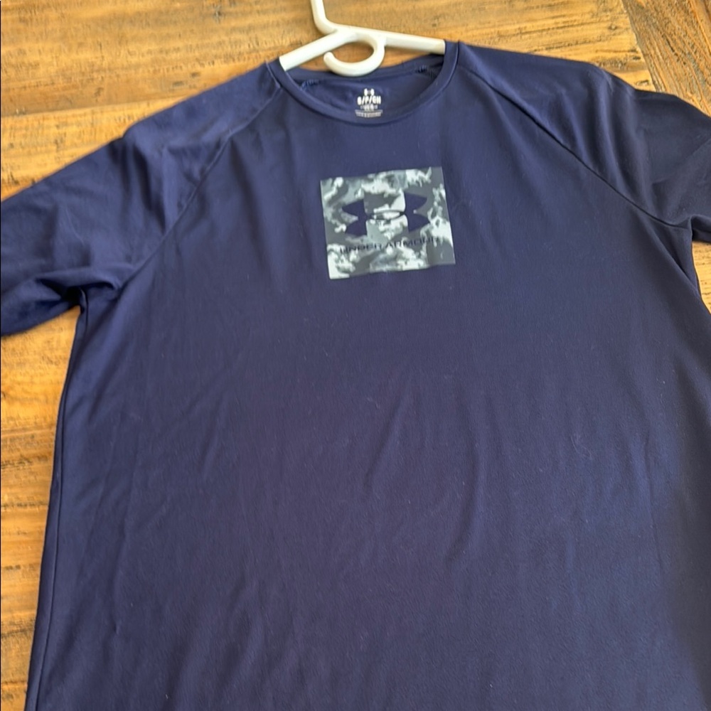 Under Armour Men's Navy Blue Shirt